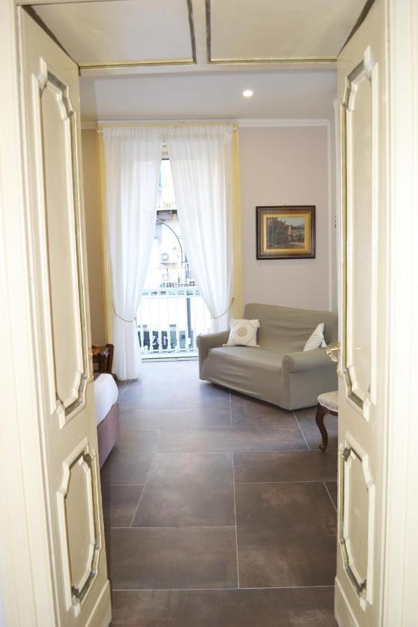 Questo Rinascimento Casa Newman Napoli Eksteriør bilde